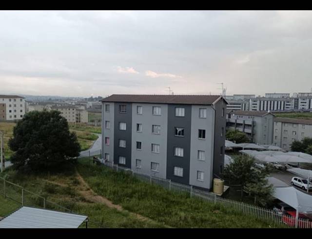 2 BEDROOM APARTMENT FOR SALE IN FLEURHOF